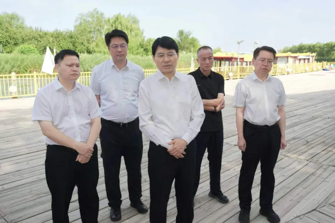 马学良调研城市规划建设工作
